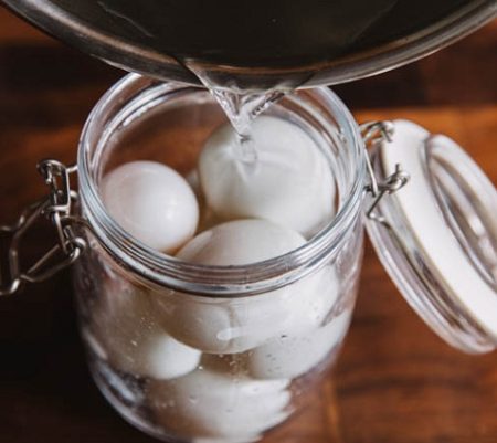 How to Pickle Chinese Salted Duck Eggs in A Glass Jar
